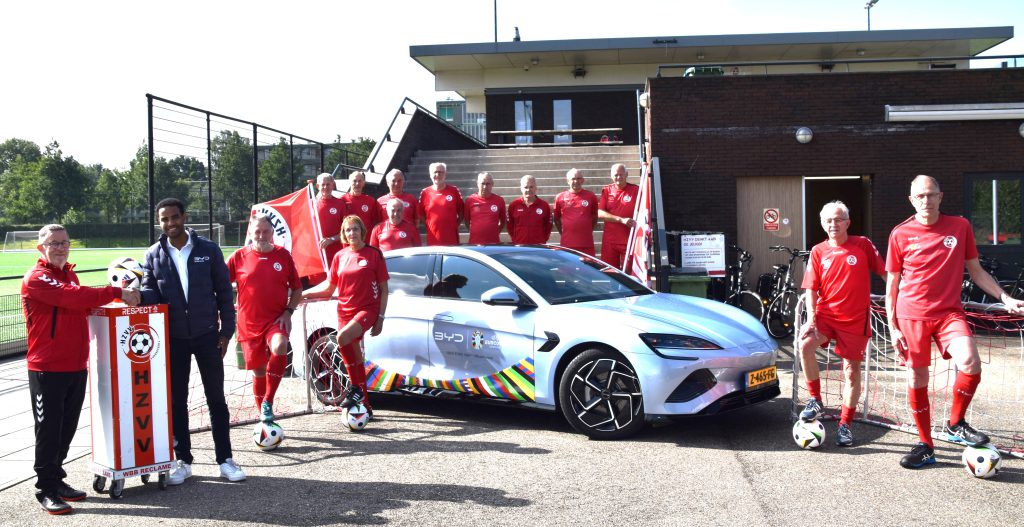 Nieuwe ballen van BYD voor HZVV Oldstars