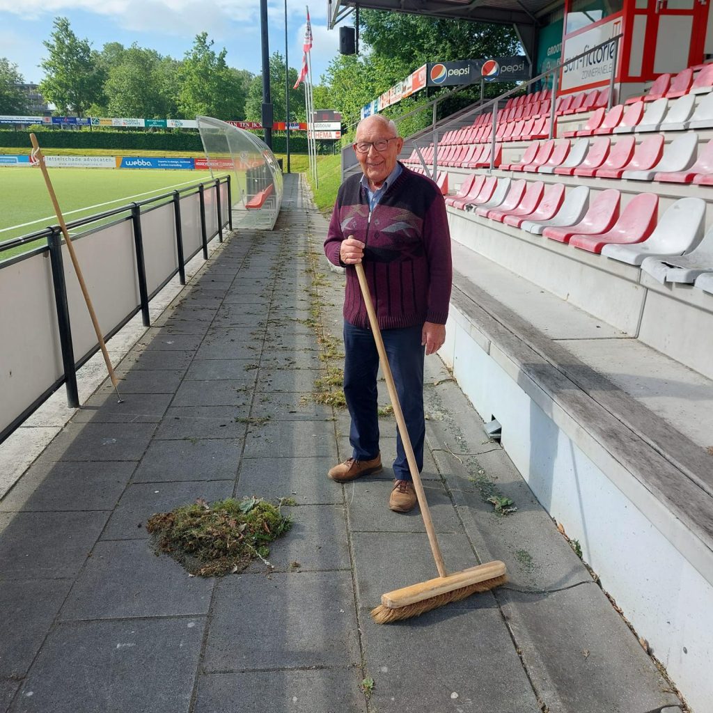 Arend Zomer genoot van HZVV